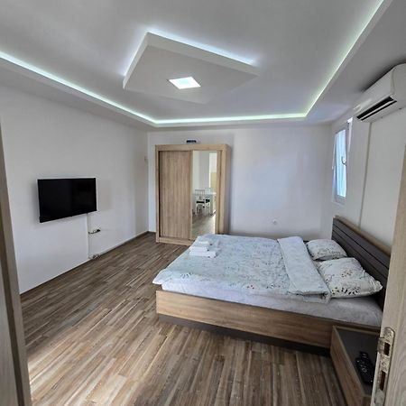 Apartman Tolosi Podgorica Exteriör bild
