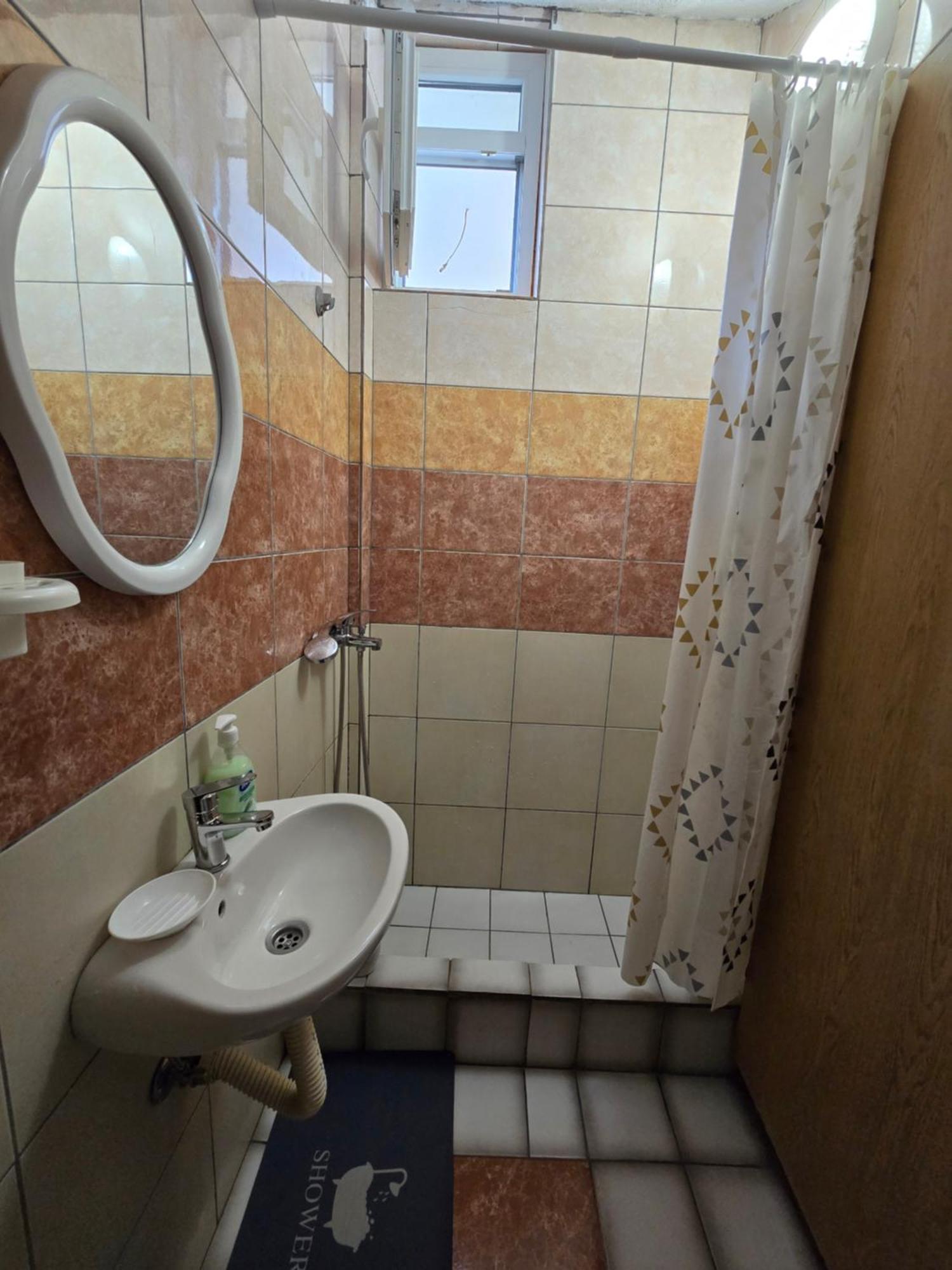 Apartman Tolosi Podgorica Exteriör bild
