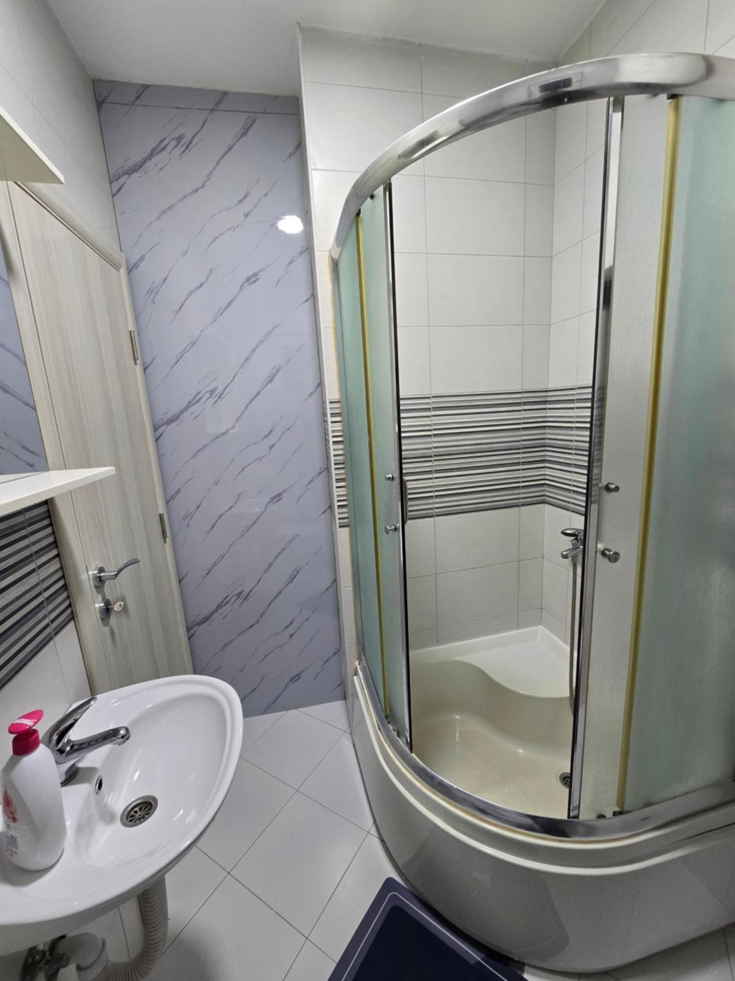 Apartman Tolosi Podgorica Exteriör bild