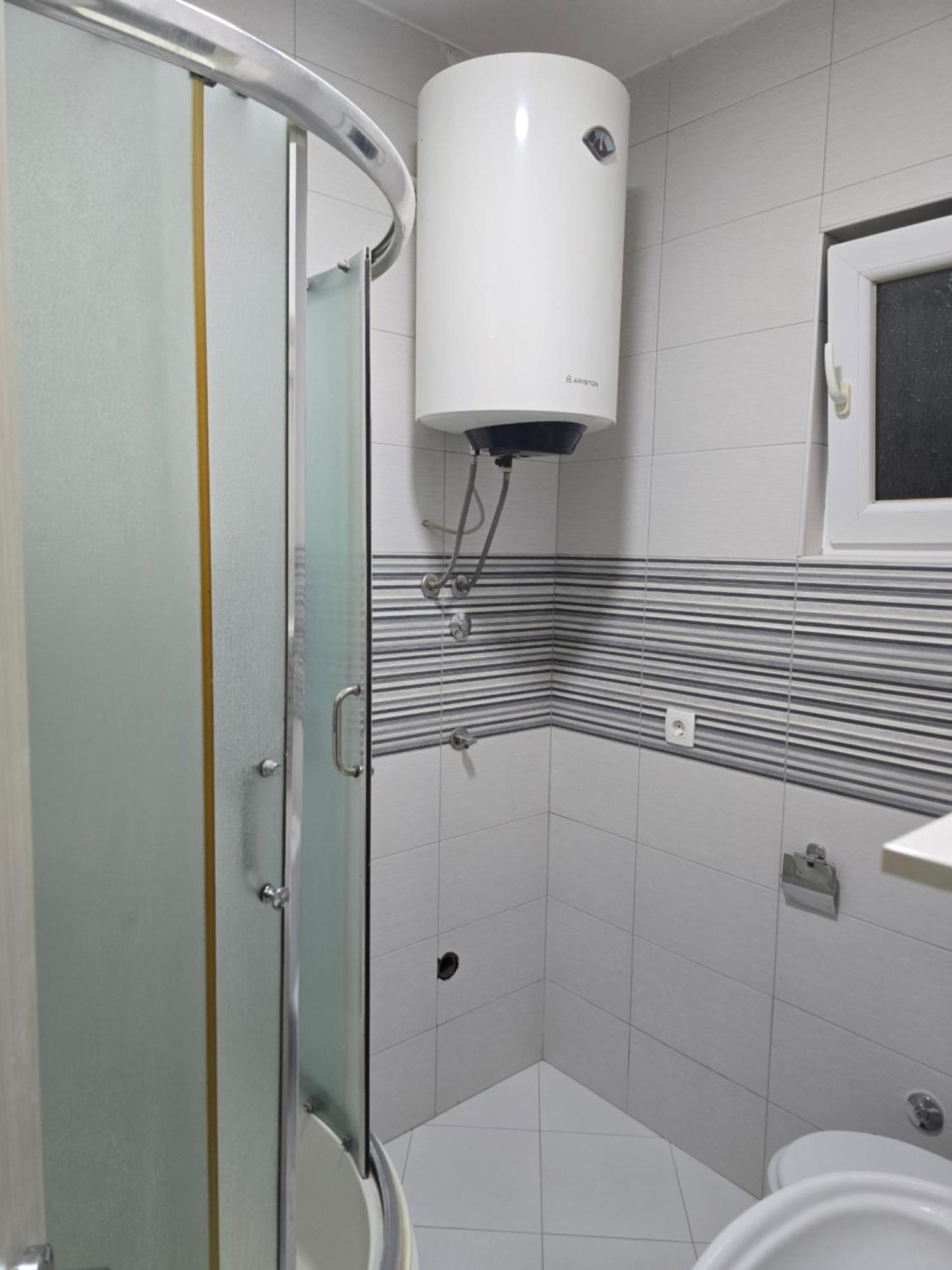 Apartman Tolosi Podgorica Exteriör bild